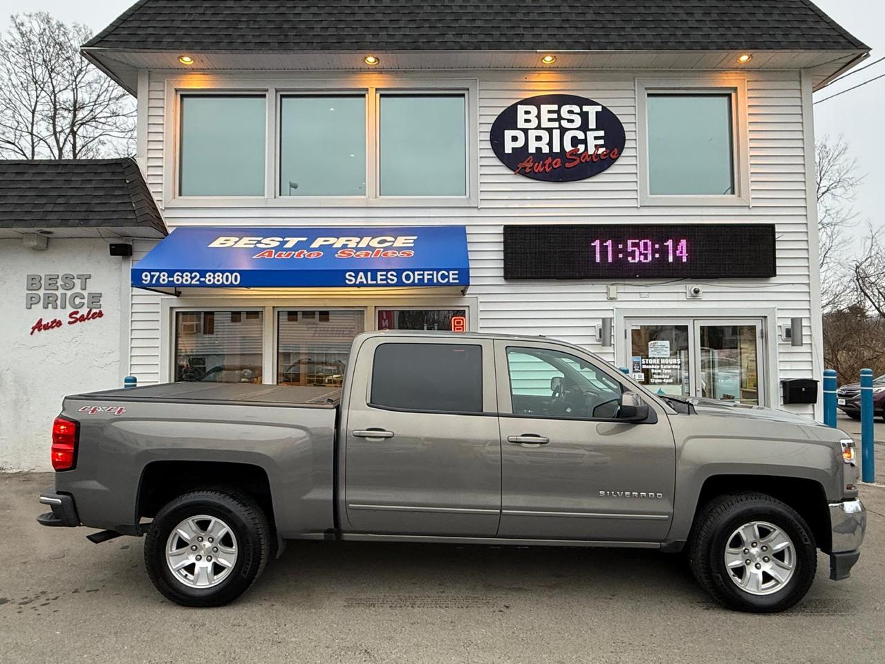 Chevrolet Silverado 1500 4WD Crew Cab 143.5" LT w/1LT 2017