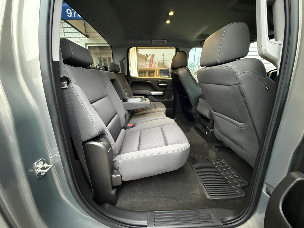 Chevrolet Silverado 1500 4WD Crew Cab 143.5" LT w/1LT 2017