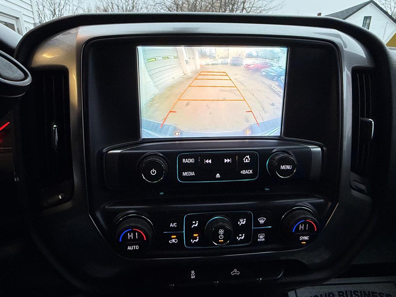 Chevrolet Silverado 1500 4WD Crew Cab 143.5" LT w/1LT 2017