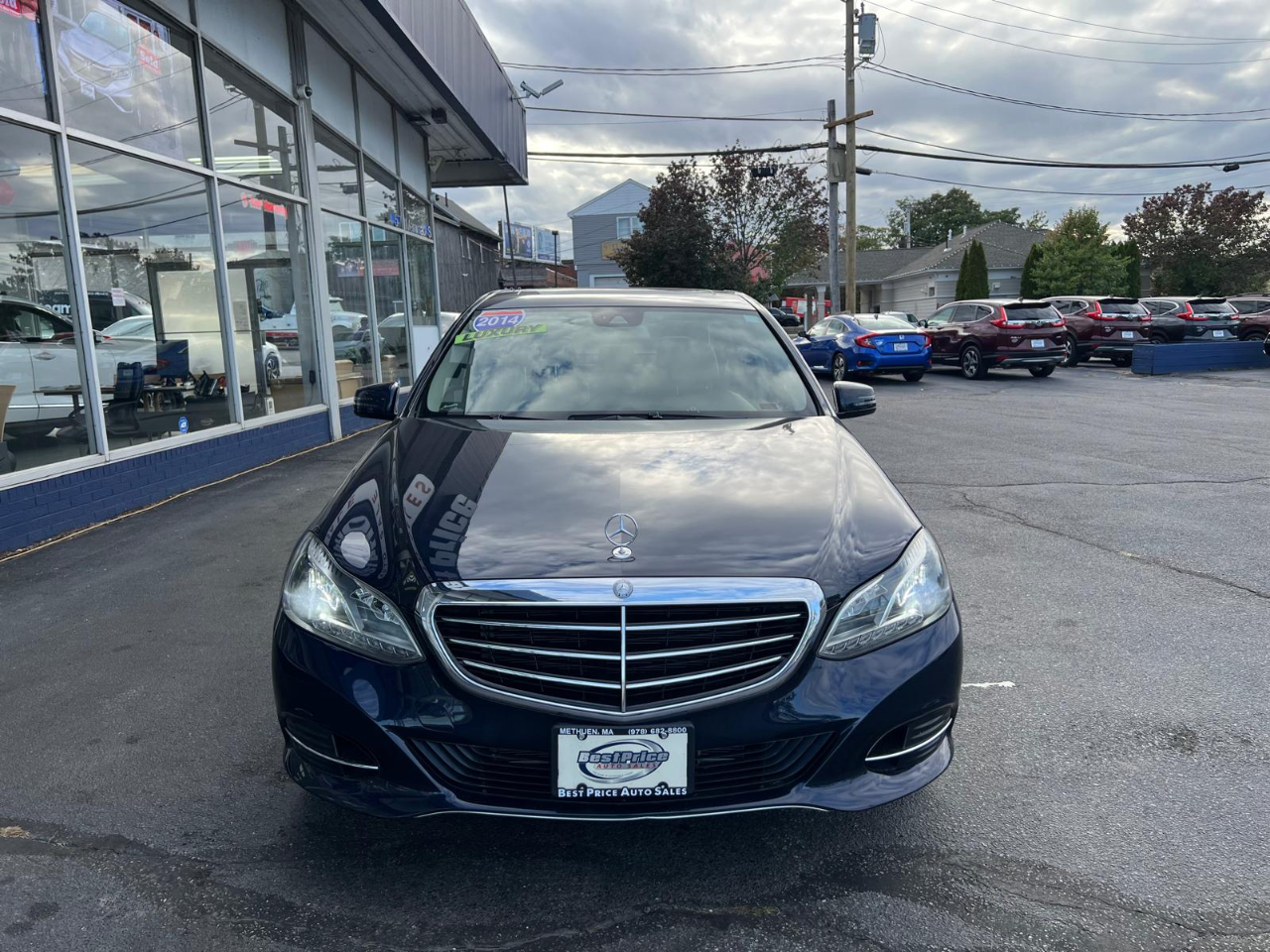 Mercedes-Benz E-Class 4dr Sdn E 350 Sport 4MATIC 2014 Mercedes-Benz E-Class 4dr Sdn E 350 Sport 4MATIC 2014