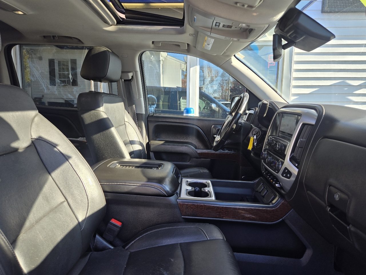 GMC Sierra 1500 4WD Crew Cab 143.5" SLT 2018 GMC Sierra 1500 4WD Crew Cab 143.5" SLT 2018