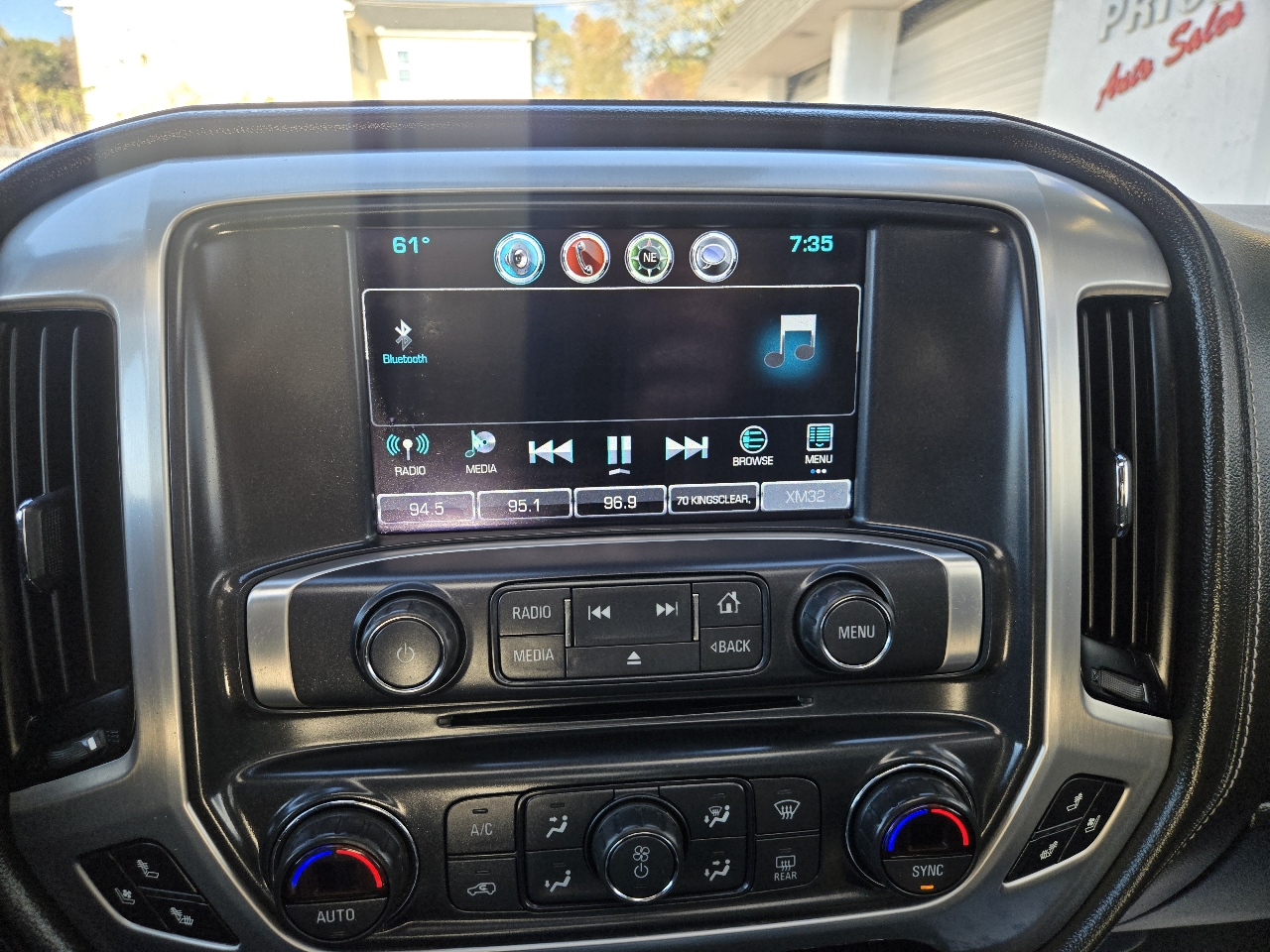 GMC Sierra 1500 4WD Crew Cab 143.5" SLT 2018 GMC Sierra 1500 4WD Crew Cab 143.5" SLT 2018