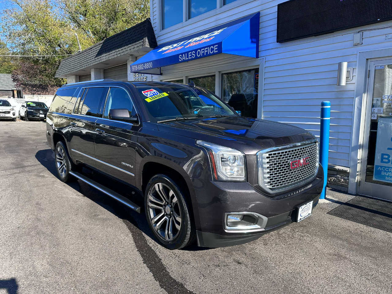 GMC Yukon XL 4WD 4dr Denali 2017 GMC Yukon XL 4WD 4dr Denali 2017