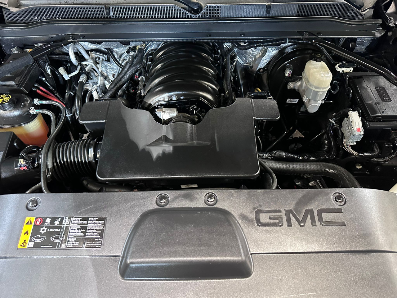 GMC Yukon XL 4WD 4dr Denali 2017 GMC Yukon XL 4WD 4dr Denali 2017