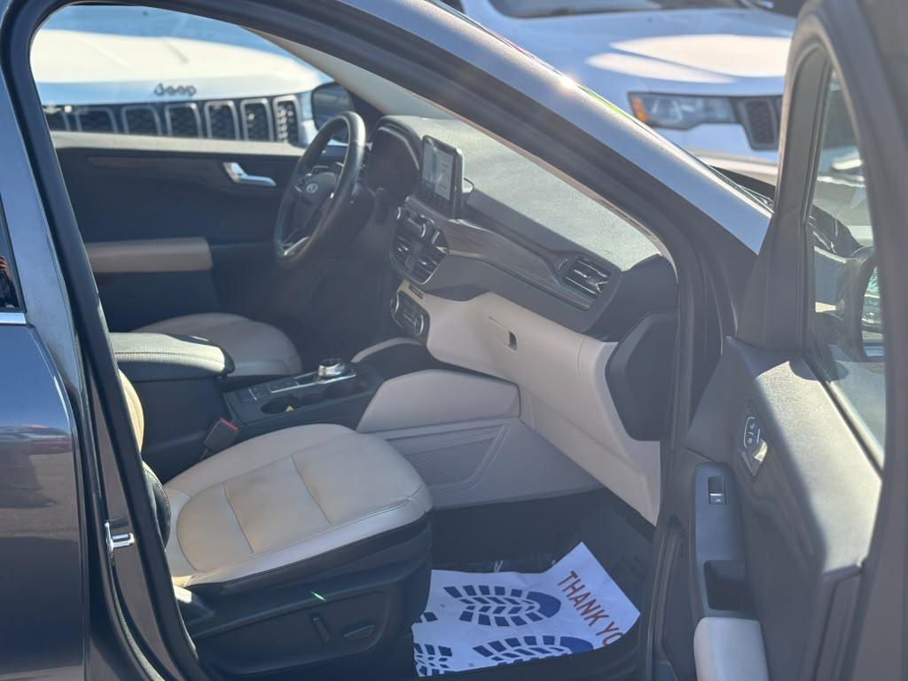 Ford Escape Titanium AWD 2020