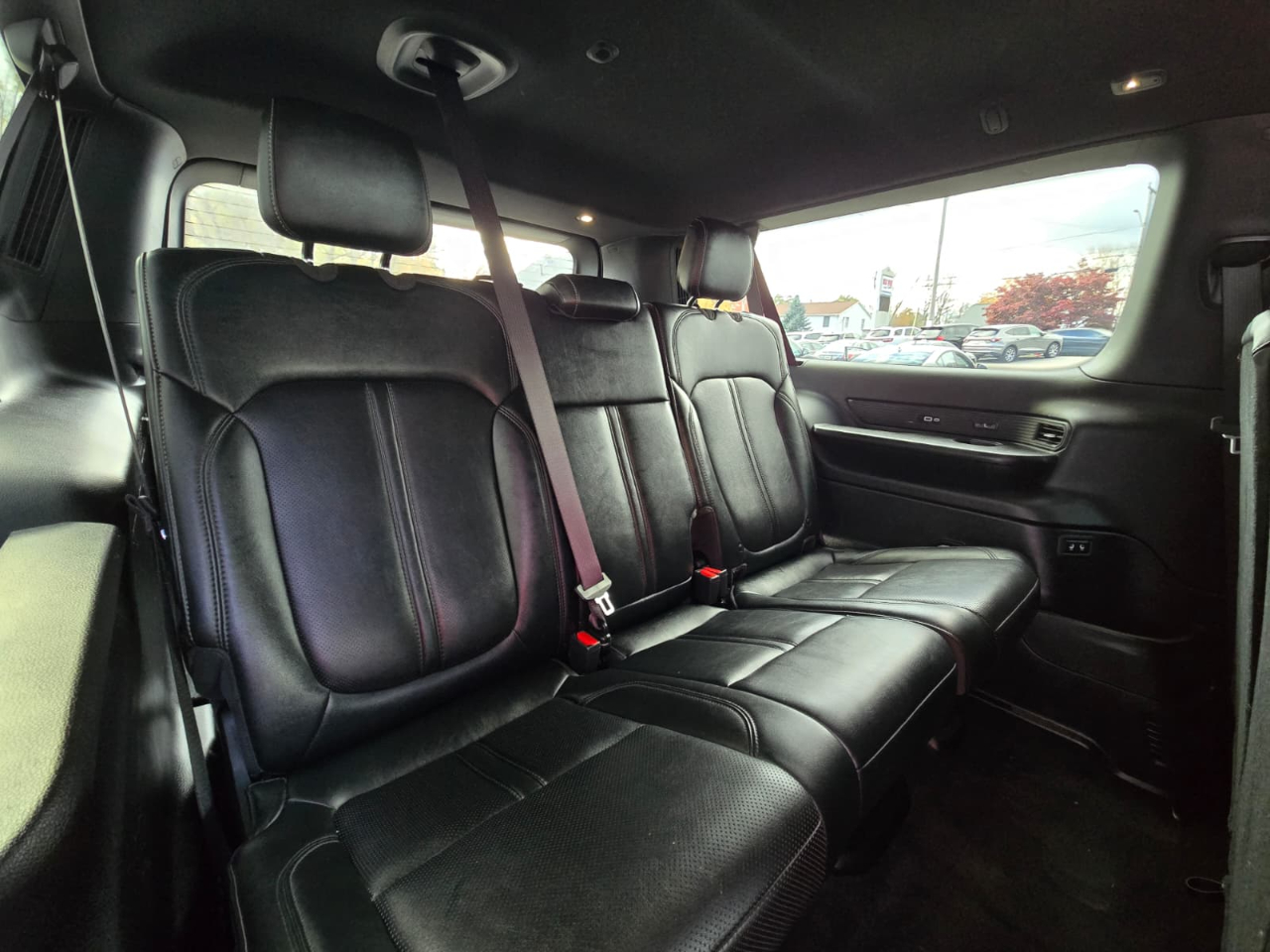 Jeep Wagoneer L Series II 4x4 2023 Jeep Wagoneer L Series II 4x4 2023