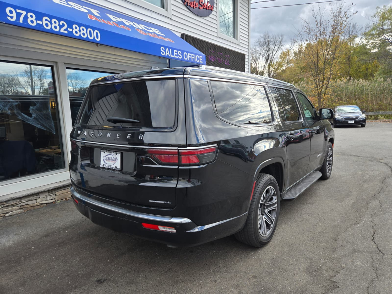 Jeep Wagoneer L Series II 4x4 2023 Jeep Wagoneer L Series II 4x4 2023