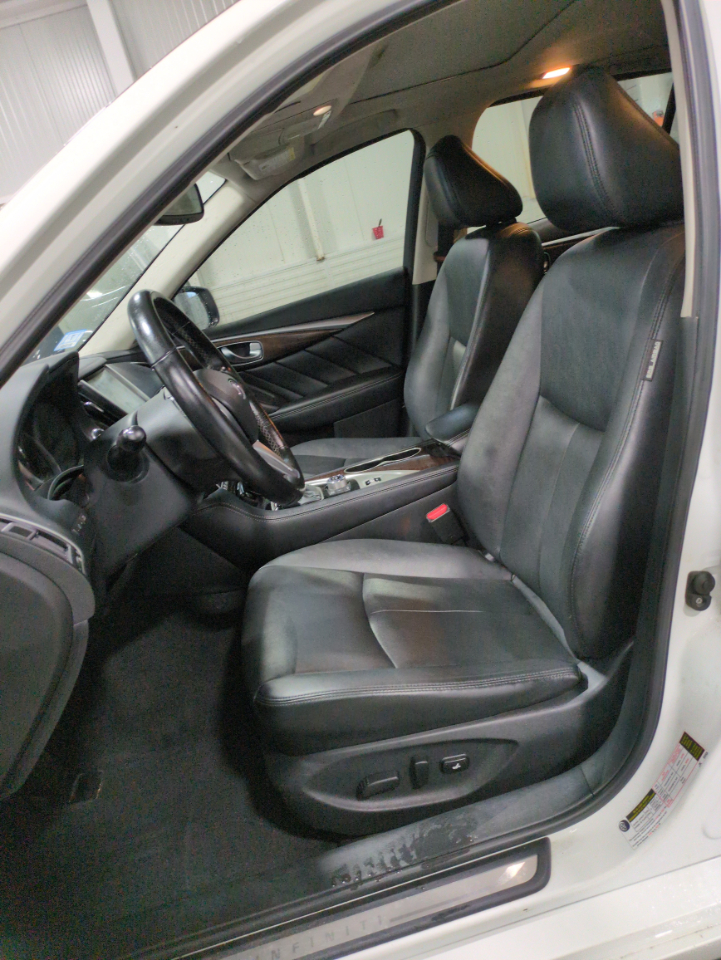 Infiniti Q50 3.0t LUXE AWD 2018