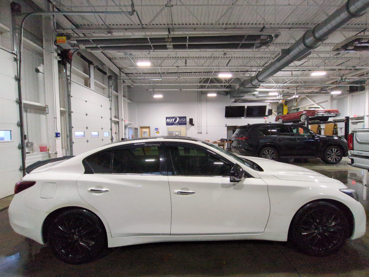 Infiniti Q50 3.0t LUXE AWD 2018