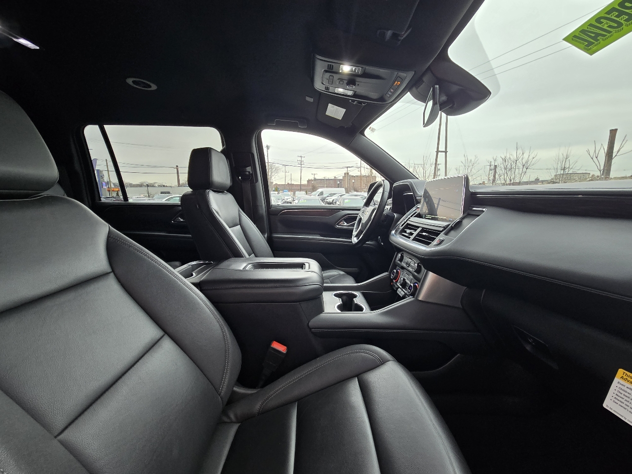 Chevrolet Suburban 4WD 4dr LT 2023