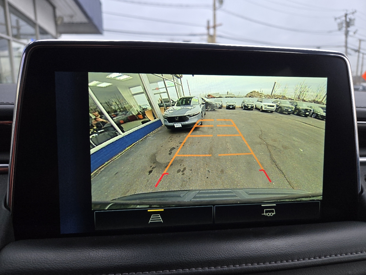 Chevrolet Suburban 4WD 4dr LT 2023