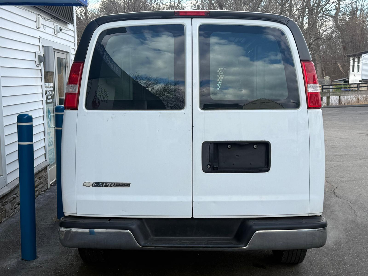 Chevrolet Express Cargo Van RWD 2500 135" 2018