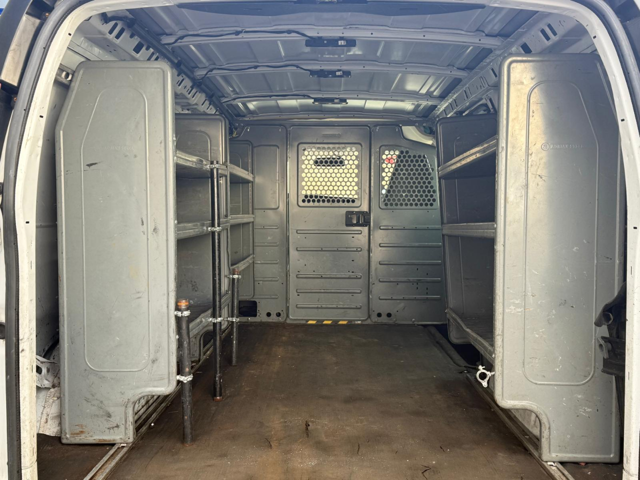 Chevrolet Express Cargo Van RWD 2500 135" 2018