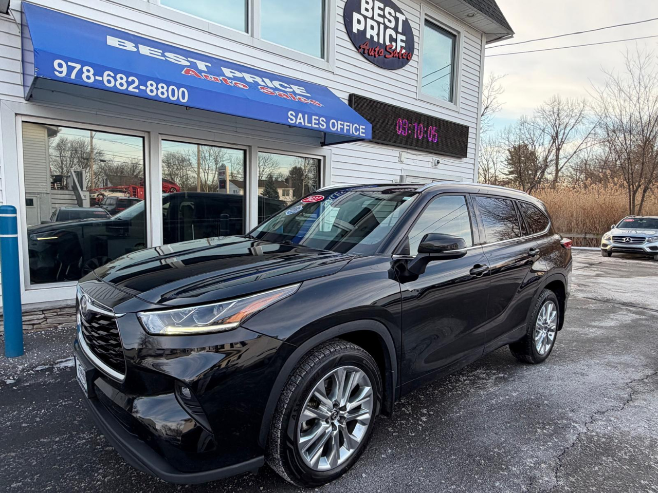 Toyota Highlander Limited AWD (Natl) 2022