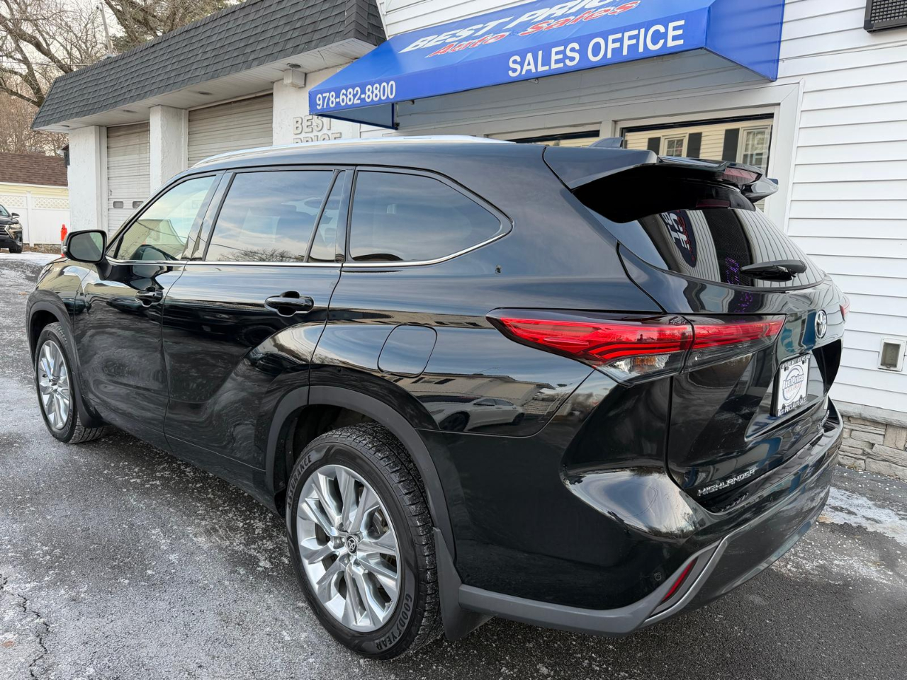 Toyota Highlander Limited AWD (Natl) 2022