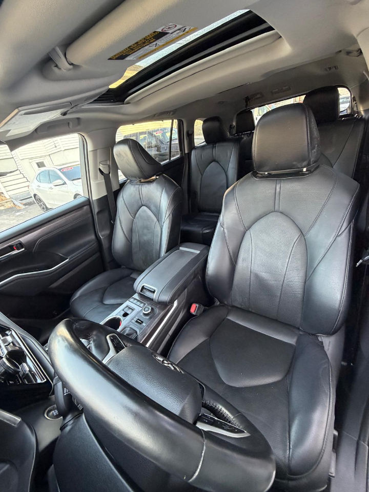 Toyota Highlander Limited AWD (Natl) 2022
