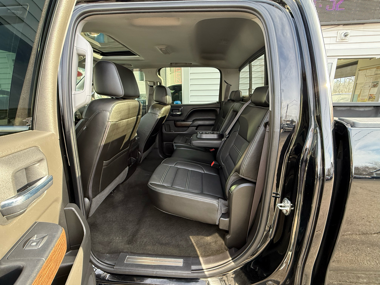 GMC Sierra 1500 4WD Crew Cab 153.0" Denali 2017