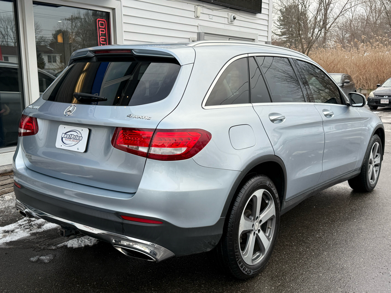 Mercedes-Benz GLC 4MATIC 4dr GLC 300 2016