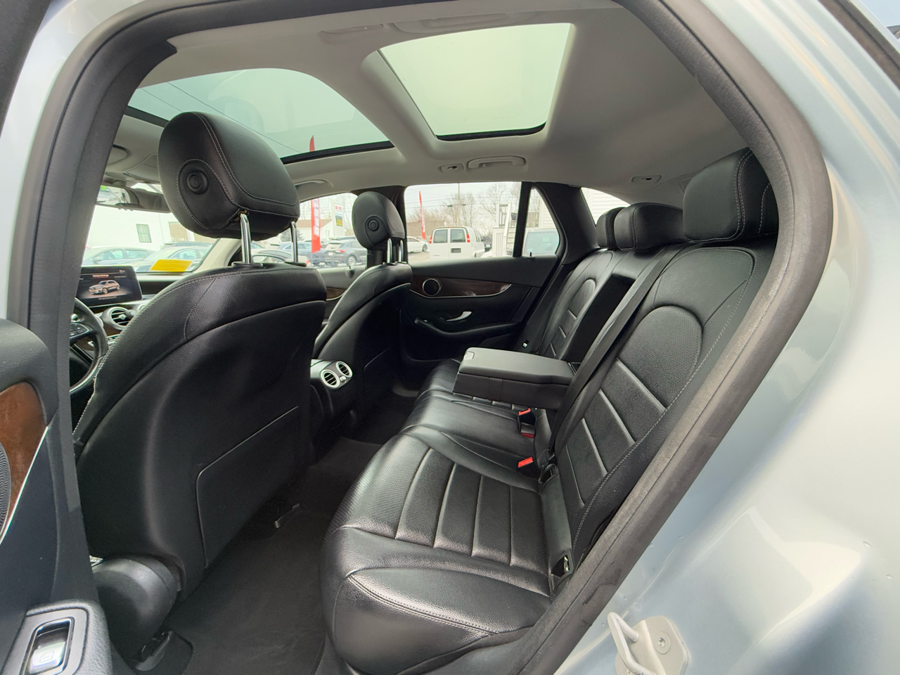 Mercedes-Benz GLC 4MATIC 4dr GLC 300 2016