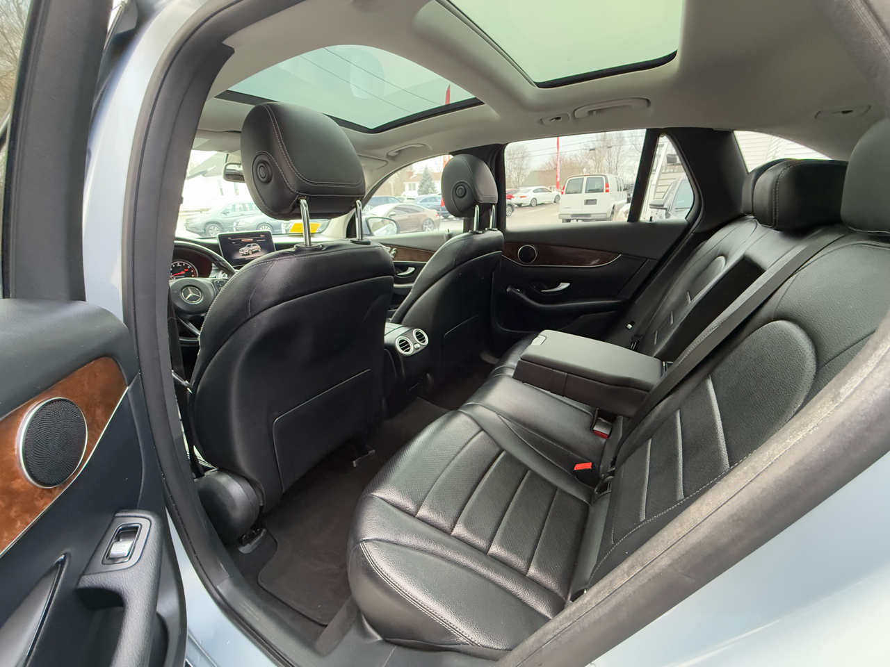 Mercedes-Benz GLC 4MATIC 4dr GLC 300 2016