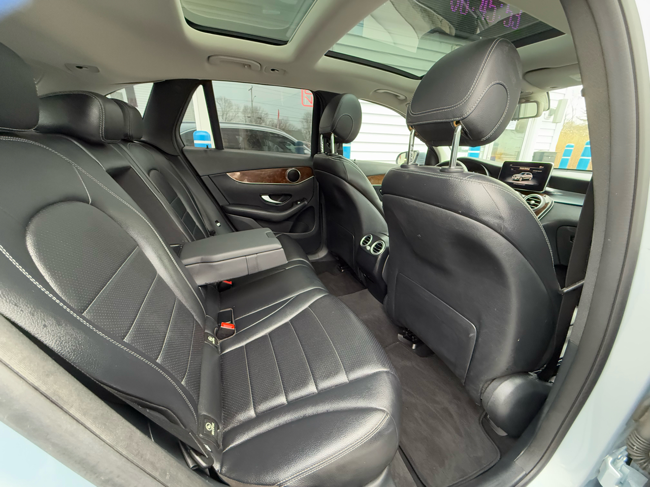 Mercedes-Benz GLC 4MATIC 4dr GLC 300 2016