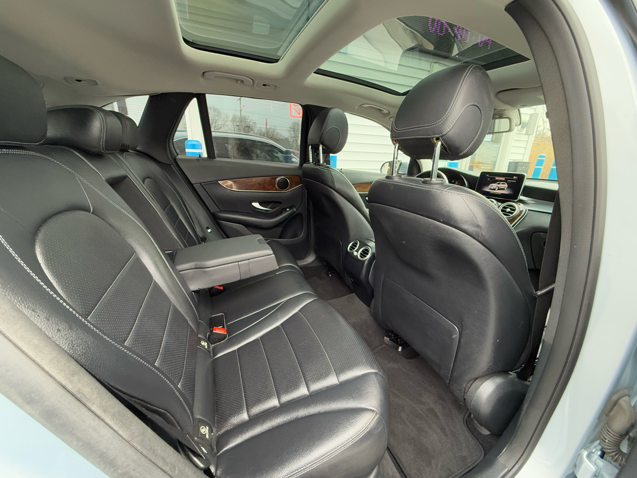 Mercedes-Benz GLC 4MATIC 4dr GLC 300 2016