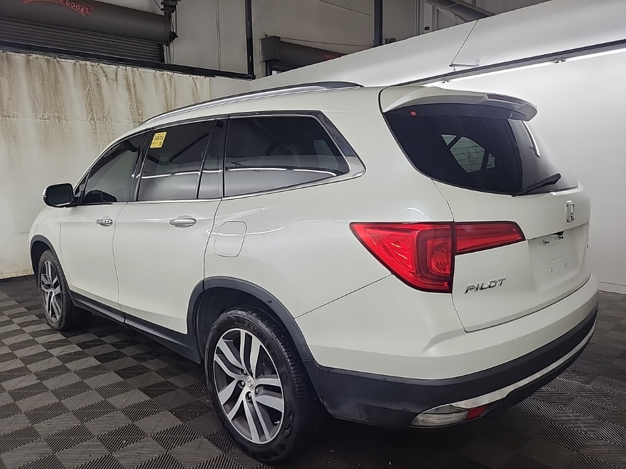 Honda Pilot Touring AWD 2018