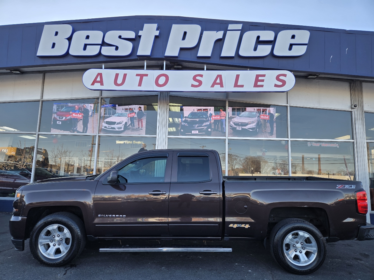 Chevrolet Silverado 1500 4WD Double Cab 143.5" LT w/2LT 2016