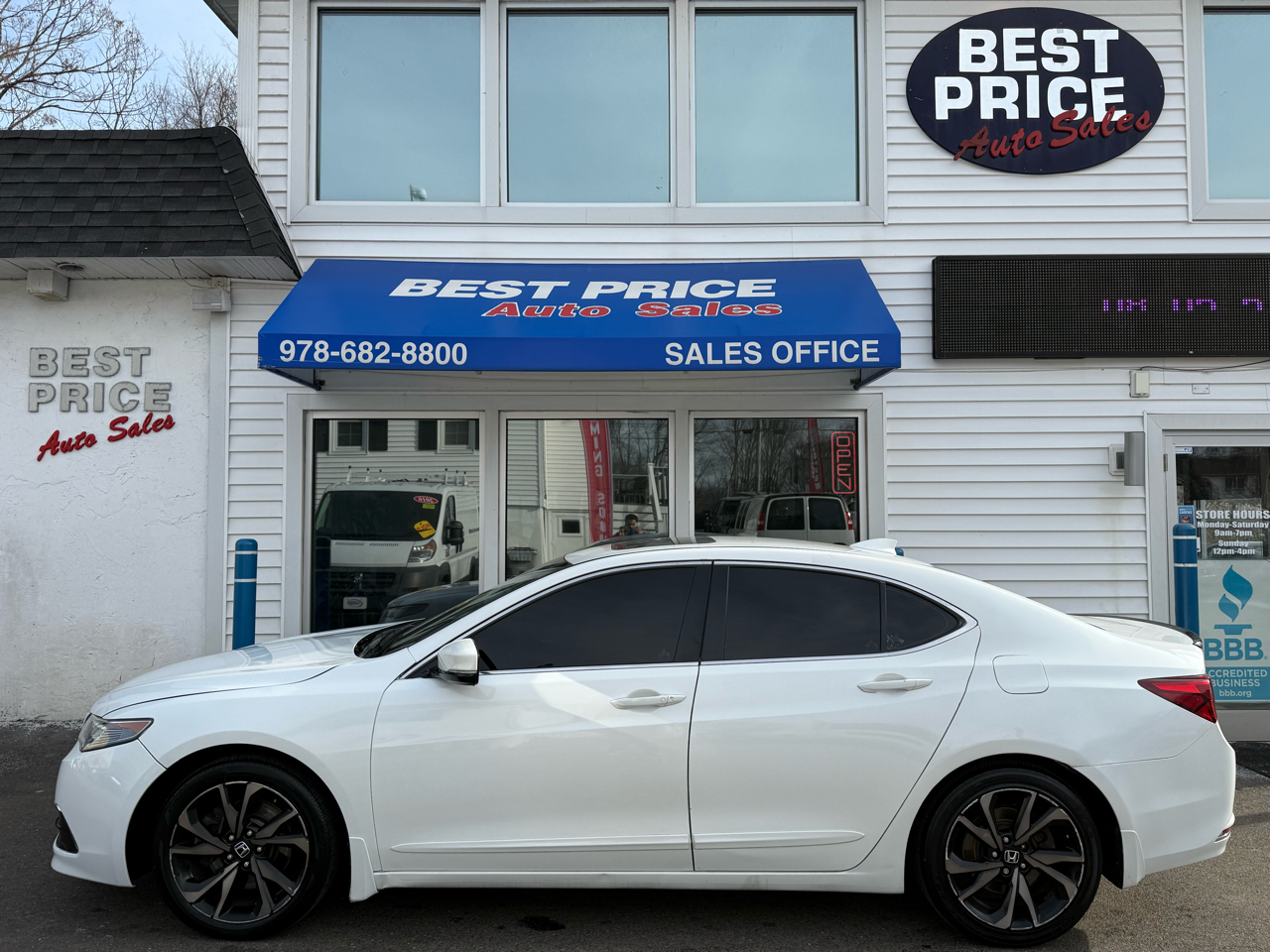 Acura TLX 4dr Sdn FWD 2015