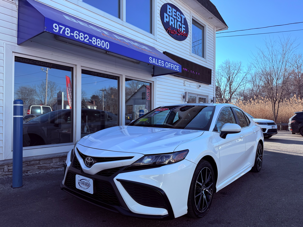 Toyota Camry SE Auto AWD (Natl) 2021