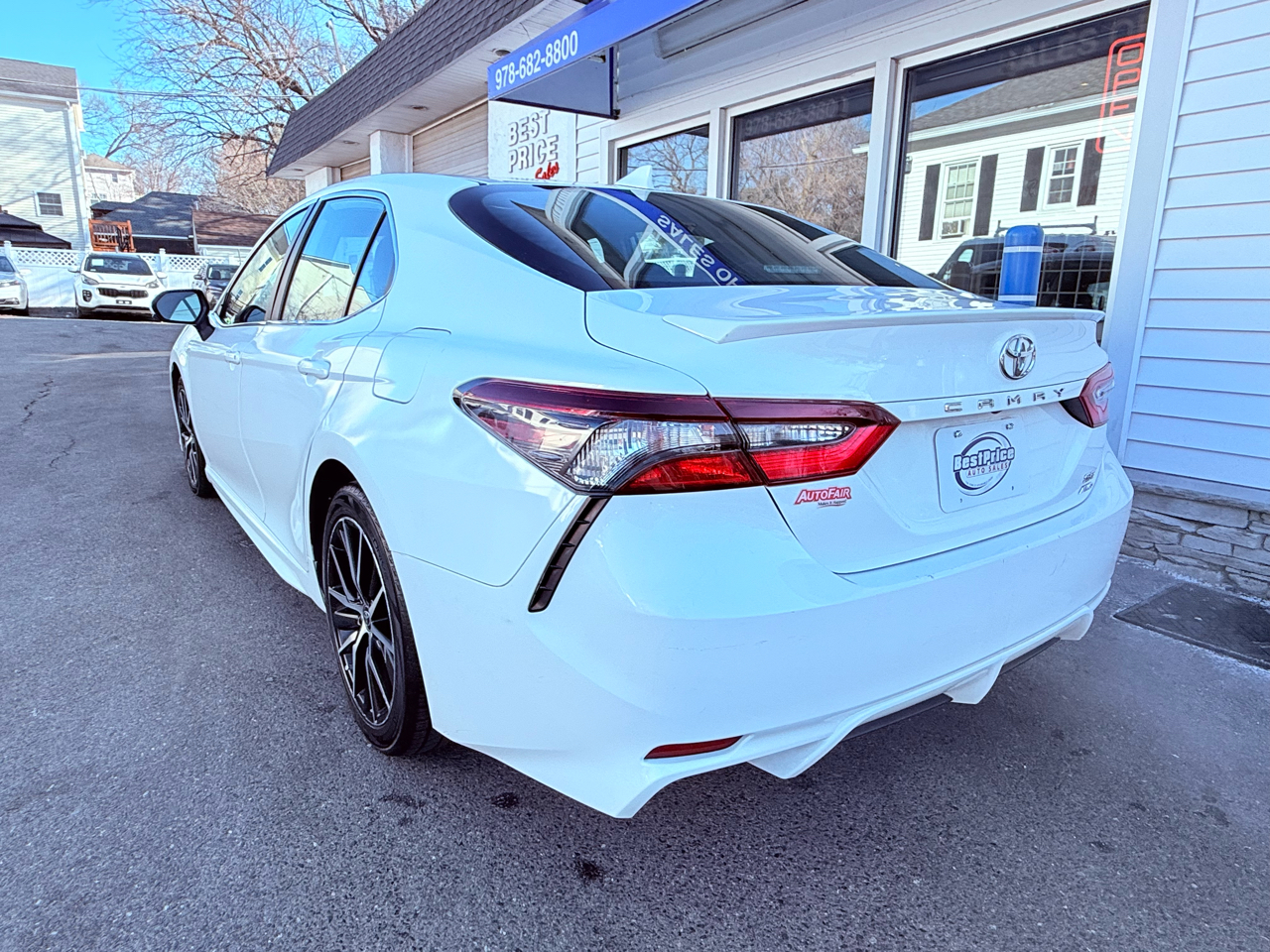 Toyota Camry SE Auto AWD (Natl) 2021
