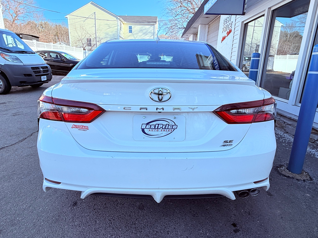 Toyota Camry SE Auto AWD (Natl) 2021