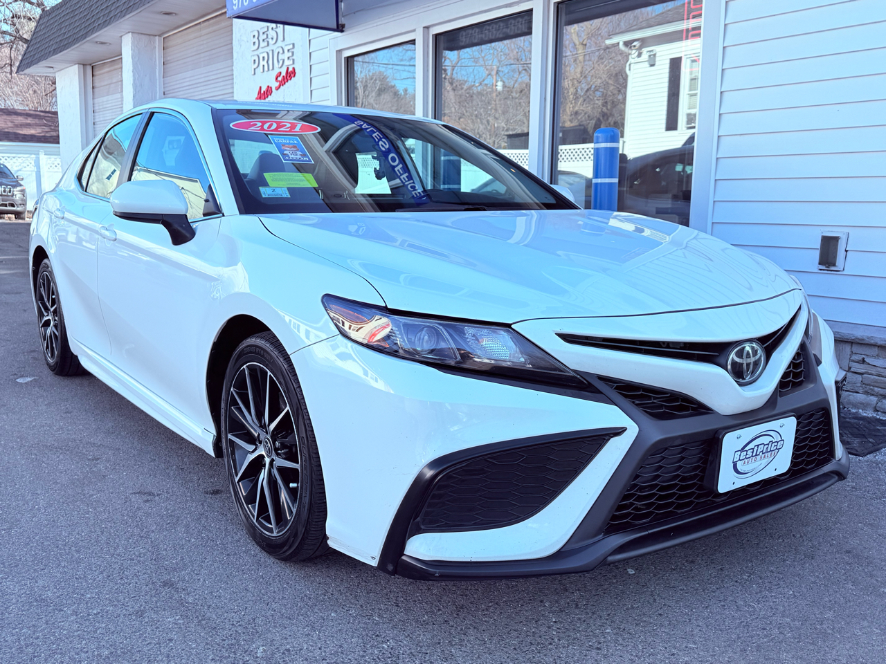 Toyota Camry SE Auto AWD (Natl) 2021