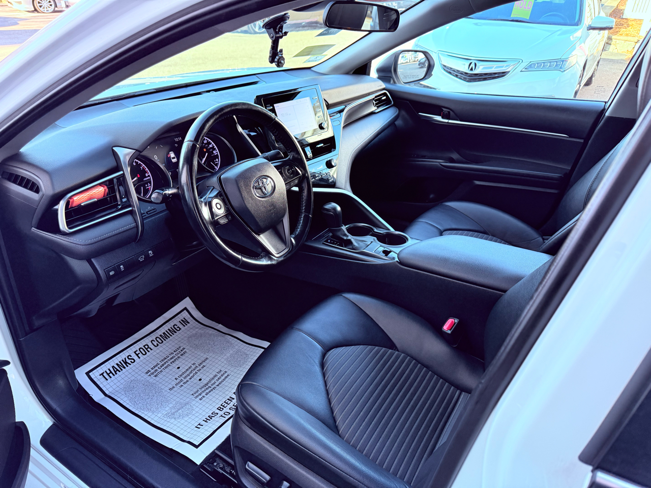 Toyota Camry SE Auto AWD (Natl) 2021