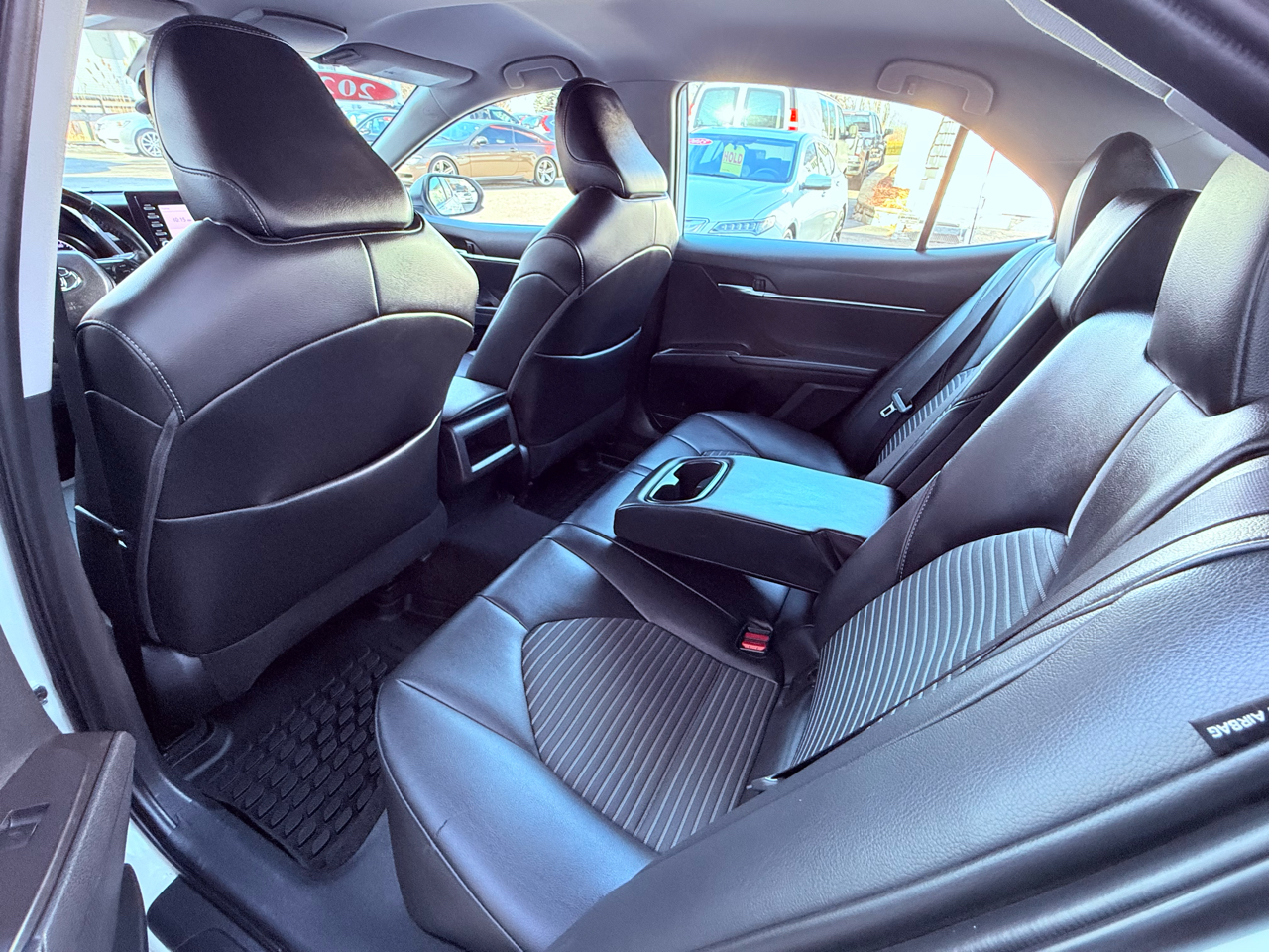 Toyota Camry SE Auto AWD (Natl) 2021