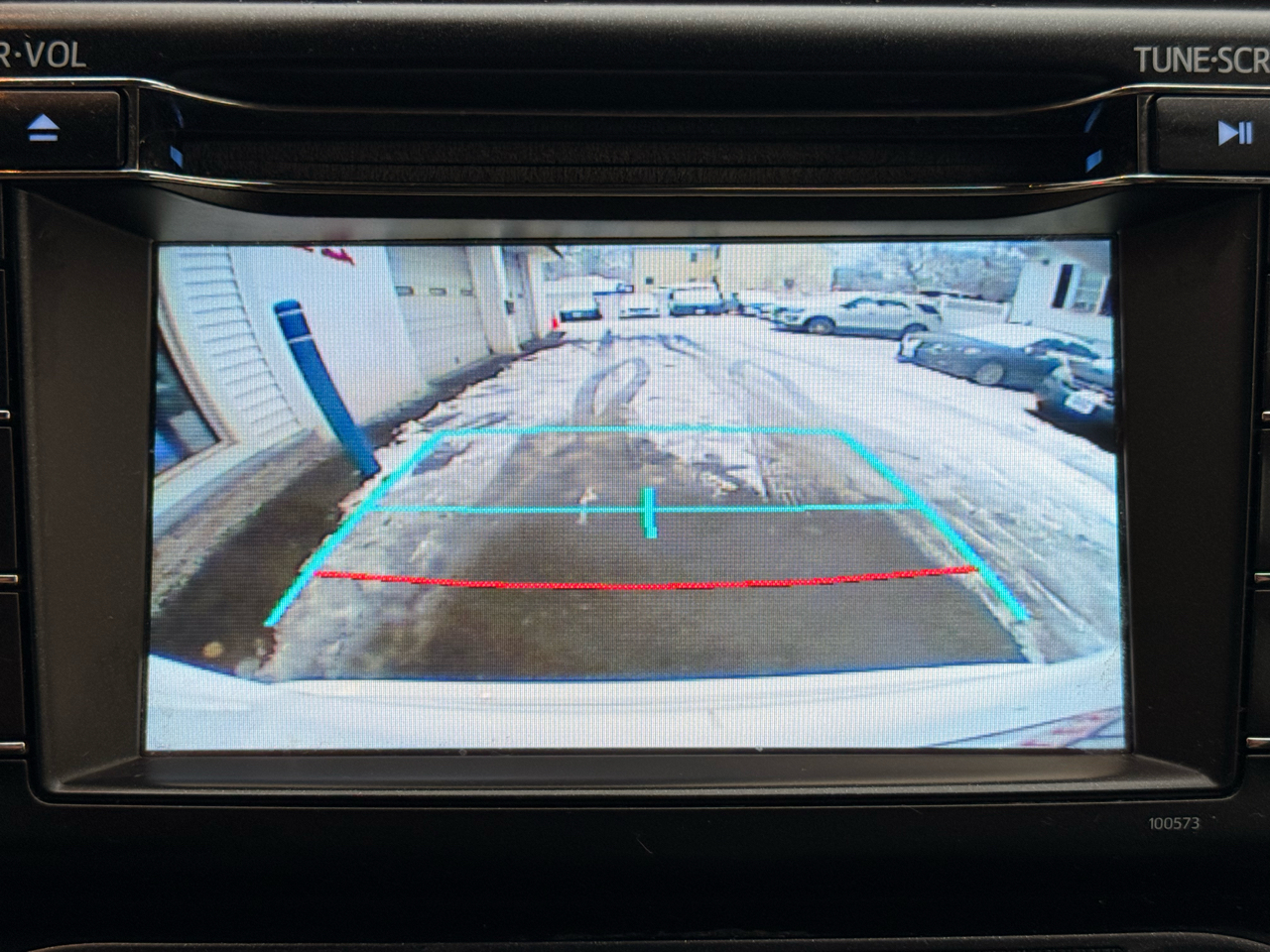 Toyota RAV4 LE AWD (Natl) 2018