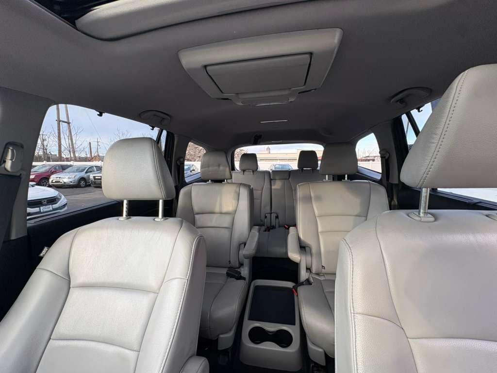 Honda Pilot Touring 7-Passenger AWD 2019