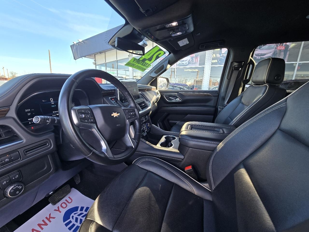 Chevrolet Suburban 4WD 4dr LT 2024