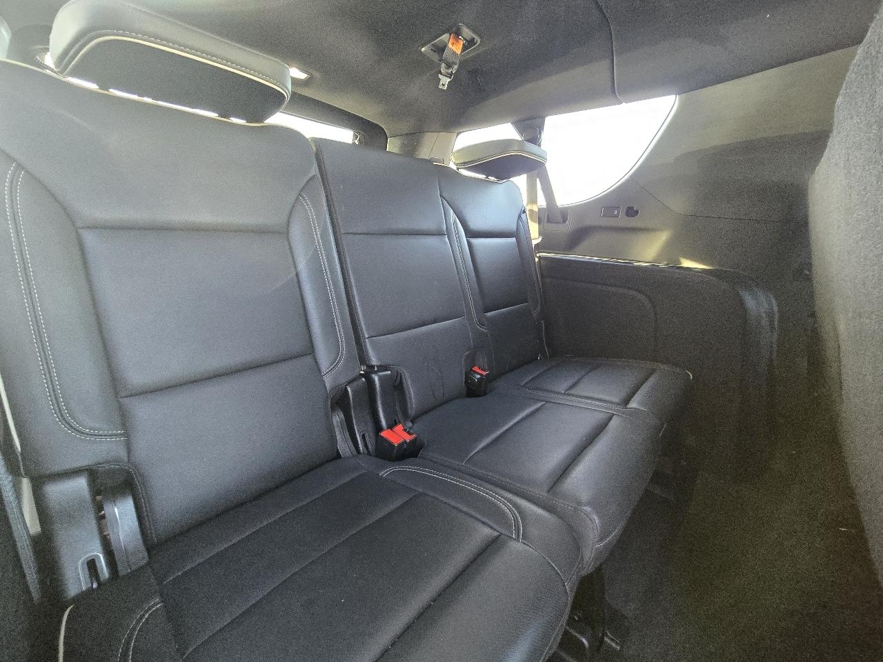 Chevrolet Suburban 4WD 4dr LT 2024