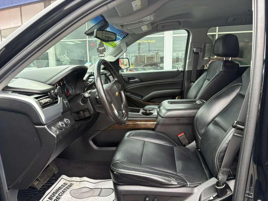 Chevrolet Suburban 4WD 4dr LS 2020
