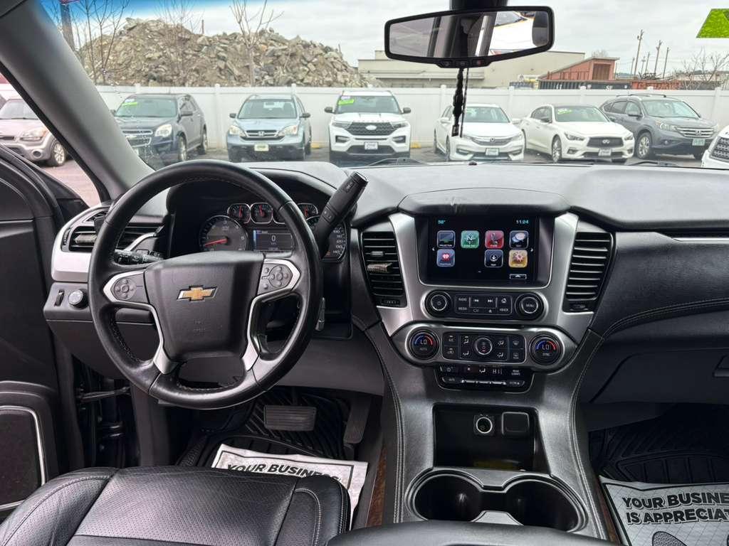 Chevrolet Suburban 4WD 4dr LS 2020