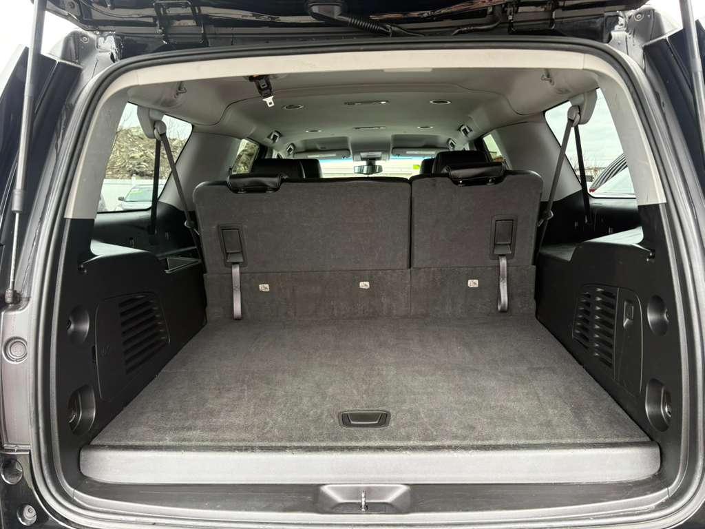 Chevrolet Suburban 4WD 4dr LS 2020