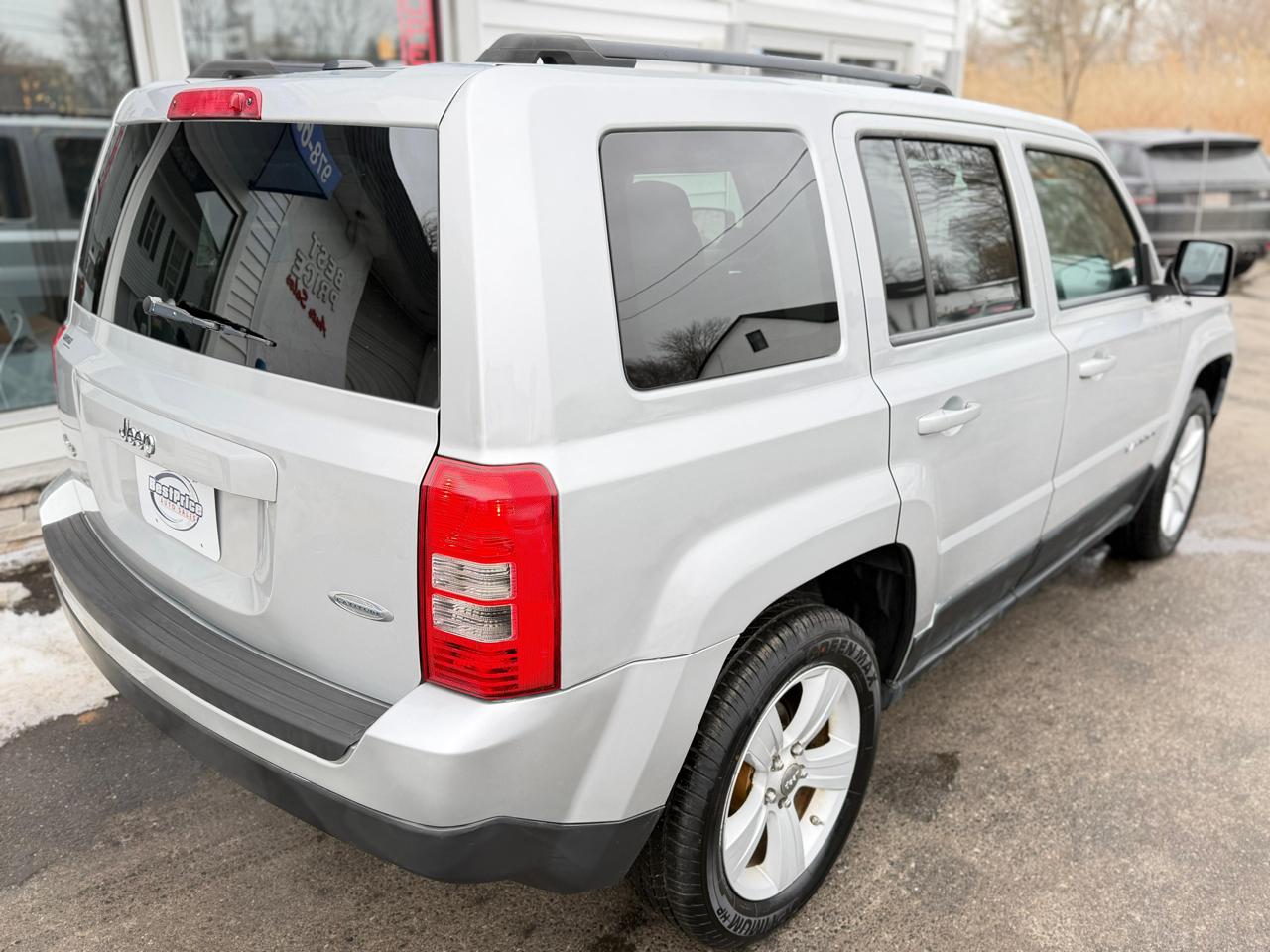 Jeep Patriot 4WD 4dr Latitude 2011