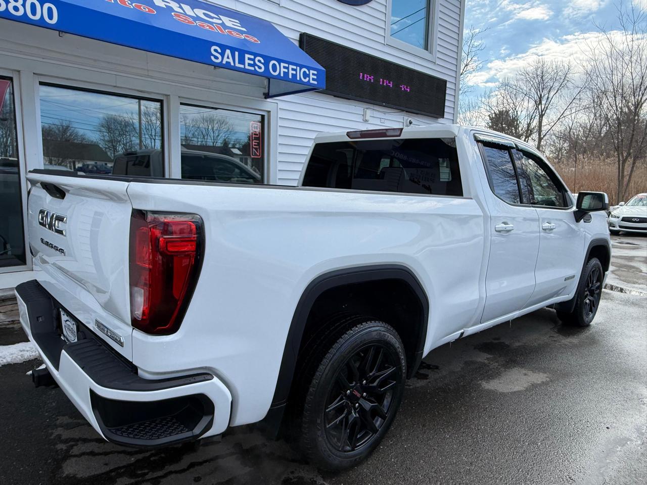 GMC Sierra 1500 4WD Double Cab 147" Elevation w/3SB 2021