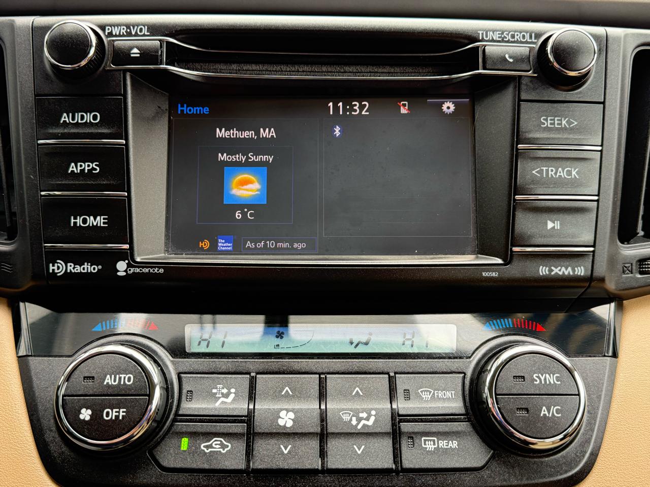 Toyota RAV4 AWD 4dr XLE (Natl) 2016