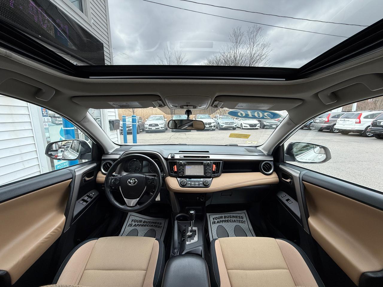 Toyota RAV4 AWD 4dr XLE (Natl) 2016