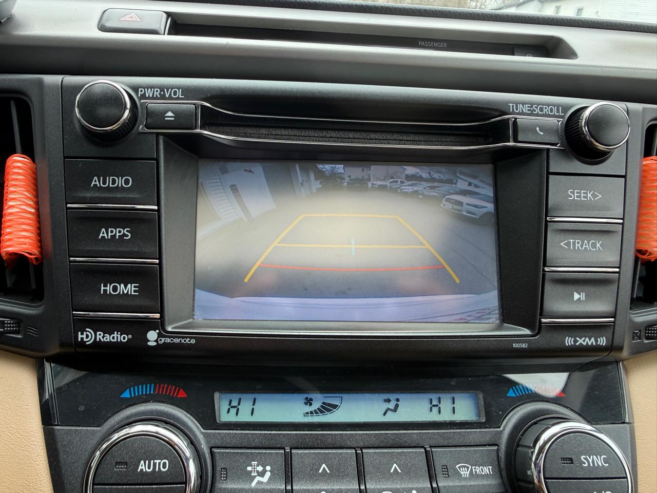 Toyota RAV4 AWD 4dr XLE (Natl) 2016