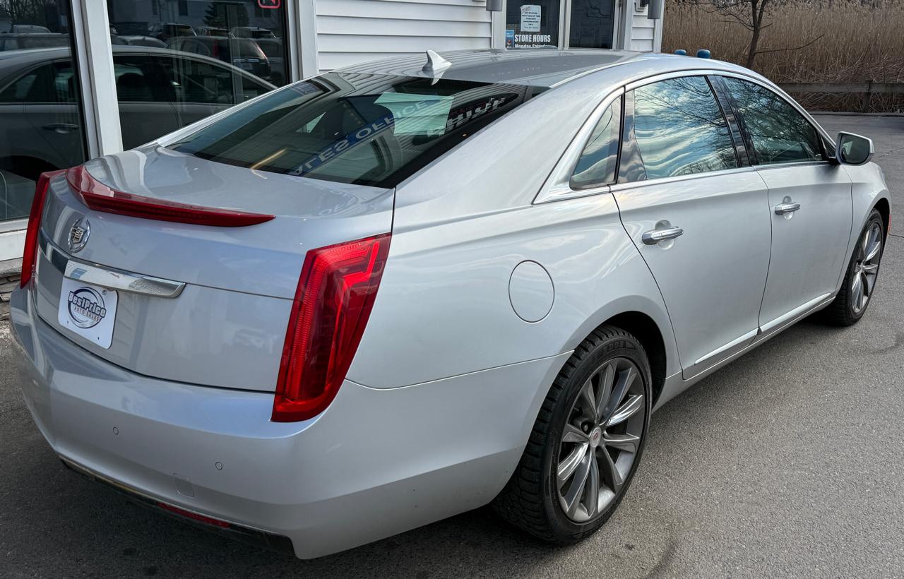 Cadillac XTS 4dr Sdn FWD 2013