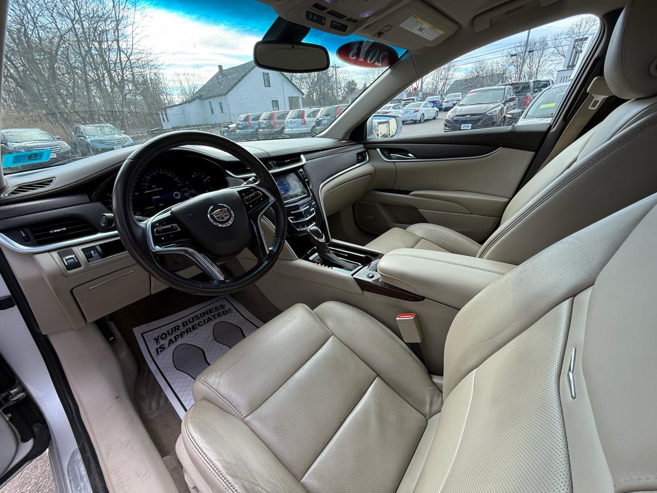 Cadillac XTS 4dr Sdn FWD 2013