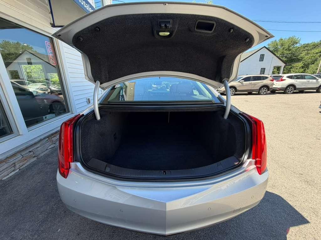 Cadillac XTS 4dr Sdn FWD 2013